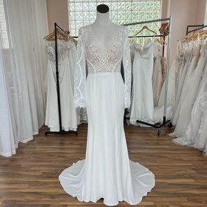 Wtoo Bradley gown size 8